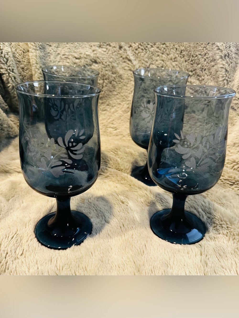 Vintage 4 Pfaltzgraff Yorktowne  6 1/2" Wine Glass Goblets Blue Etched 12 oz.